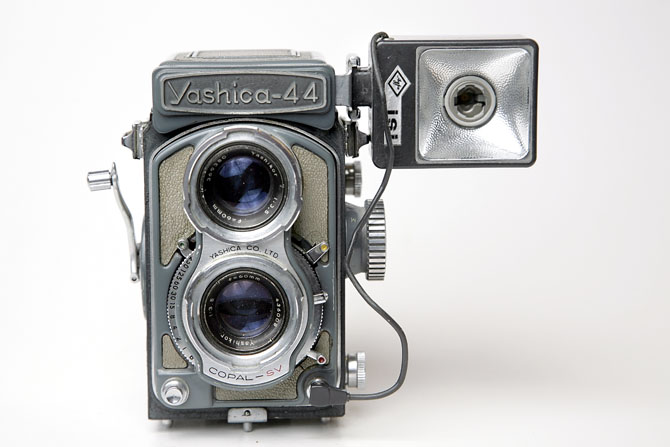 yashica05